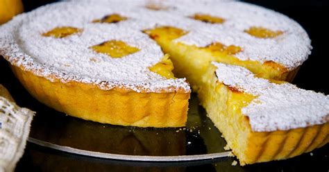 Crostata di riso e crema pasticcera