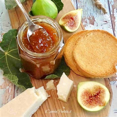 Crostini con Marmellata di Fichi e Formaggio