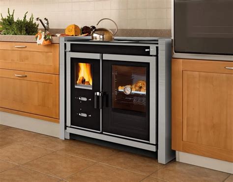 Cucina economica a legna