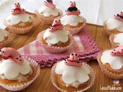 Cupcake decorati per un addio al nubilato