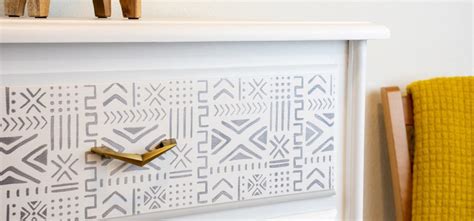 Decorare con Strumenti Casalinghi
