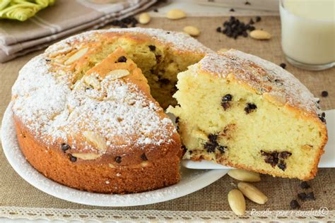 Dolci alle mandorle e cioccolato