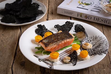 Esempio di impiattamento con cialda al nero di seppia