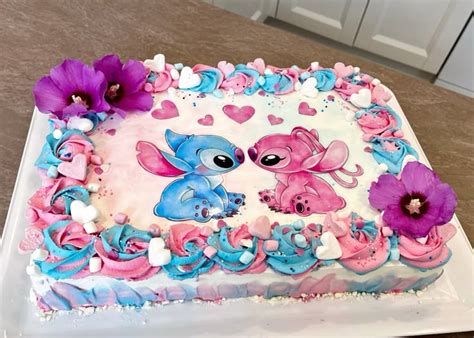 Esempio di torta con cialda Stitch