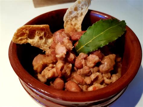 Fagioli Borlotti con Salsiccia Sbriciolata