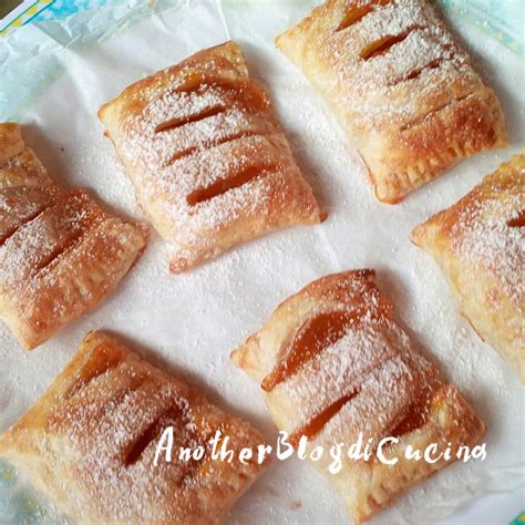 Fagottini di pasta sfoglia con marmellata