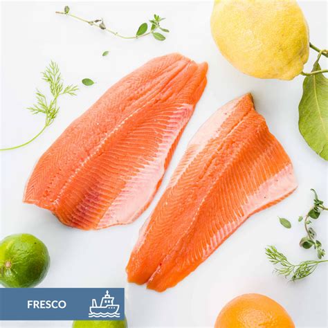 Filetti di trota salmonata freschi
