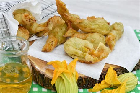 Fiori di zucca in pastella