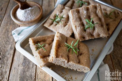 Focaccia Integrale con Lievito Madre