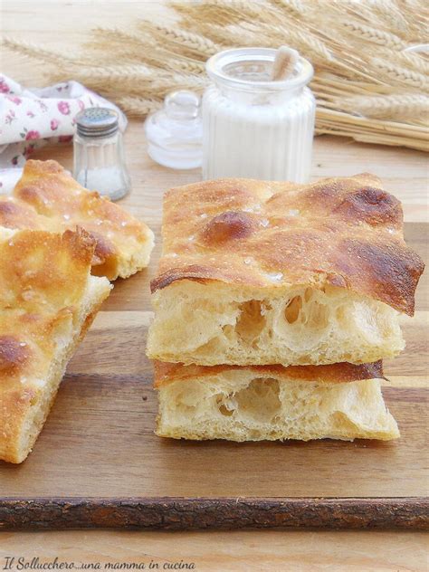 Focaccia alta idratazione