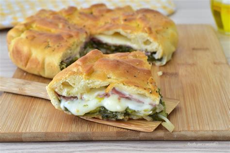 Focaccia ripiena