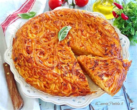 Frittata di Spaghetti al Forno pronta da servire