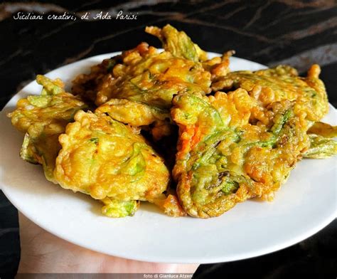 Frittelle di fiori di zucca e zucchine