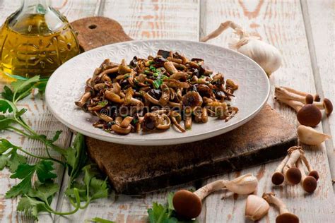 Funghi Chiodini Trifolati