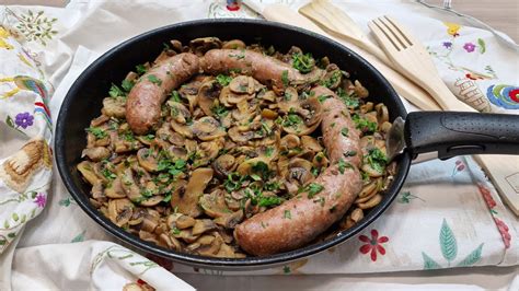 Funghi e salsiccia in padella