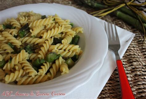 Fusilli con asparagi