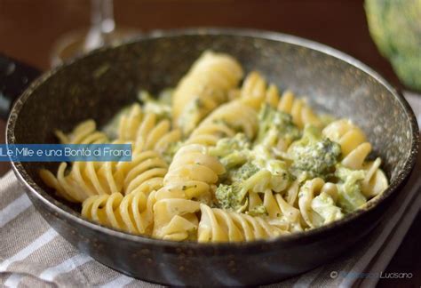 Fusilli con broccoli e Philadelphia