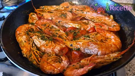 Gamberoni in Padella con Pomodorini e Salsa alla Peperonata