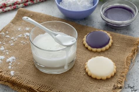 Glassa di zucchero colorata