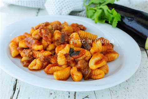 Gnocchi con Melanzane e Salsiccia