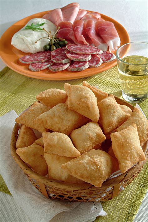 Gnocco Fritto e Salumi