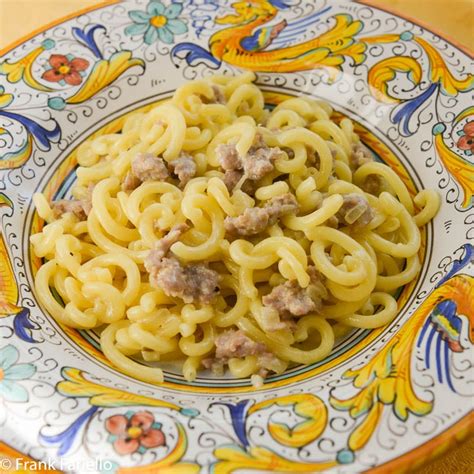 Gramigna con Salsiccia Emilia Romagna