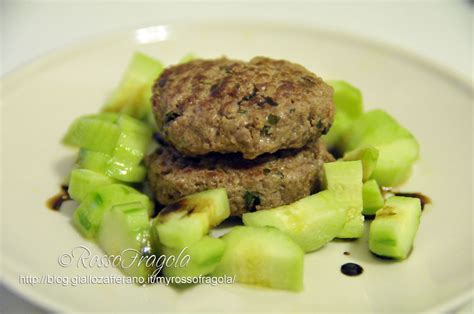 Hamburger con cetrioli