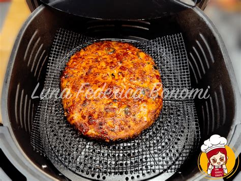Hamburger nella friggitrice ad aria