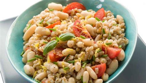Insalata di Farro e Legumi