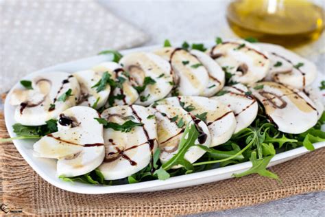 Insalata di Funghi Champignon Crudi