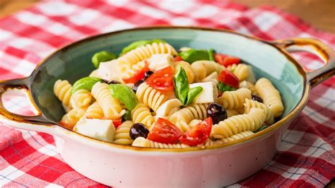 Insalata di Pasta alla Mediterranea