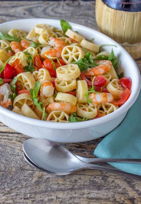 Insalata di Pasta con Gamberi e Rucola