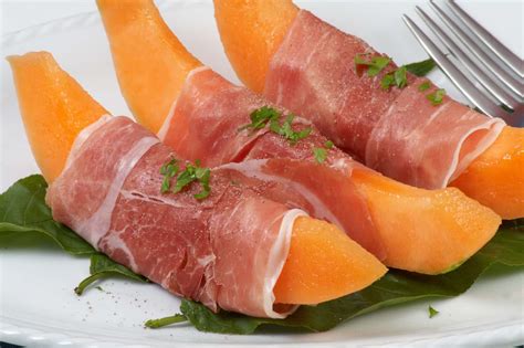 Insalata di Pasta con Melone e Prosciutto Crudo