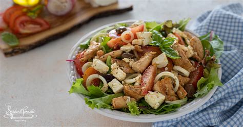 Insalata di Pollo Greca