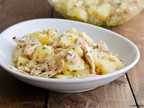 Insalata di Pollo e Patate Servita
