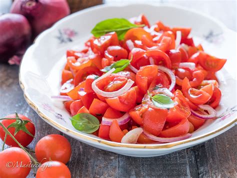 Insalata di Pomodori e Basilico