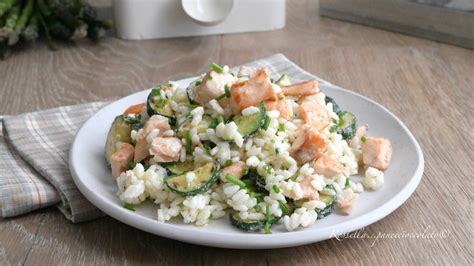 Insalata di Riso Salmone e Rucola con Pomodorini