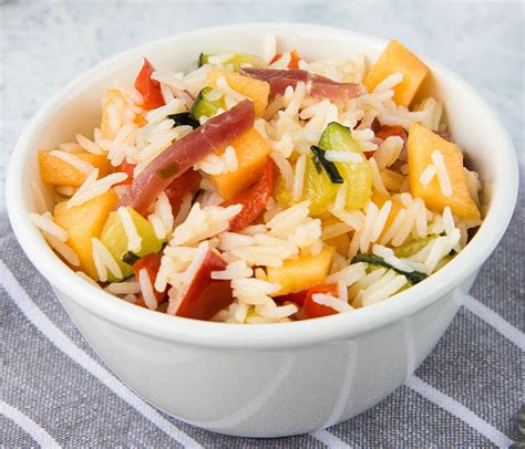 Insalata di Riso con Speck, Peperoni, Zucchine e Melone