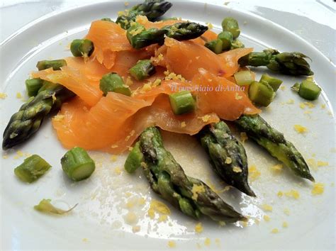 Insalata di asparagi e salmone