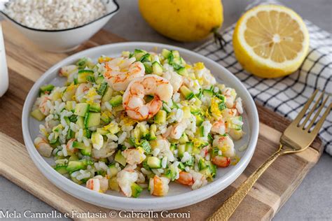 Insalata di riso con gamberetti e ananas