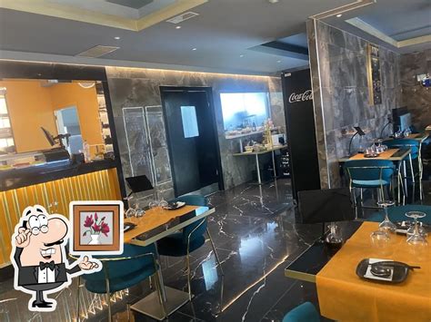 Interno del ristorante Yaya Sushi