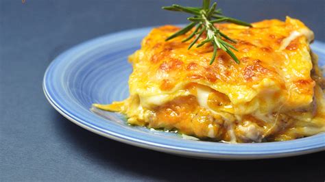 Lasagne Zucca Salsiccia Provola Besciamella