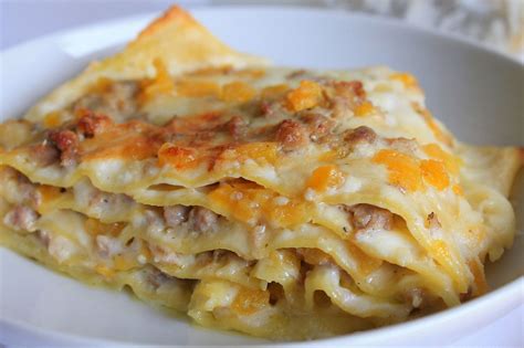 Lasagne con Besciamella e Salsiccia