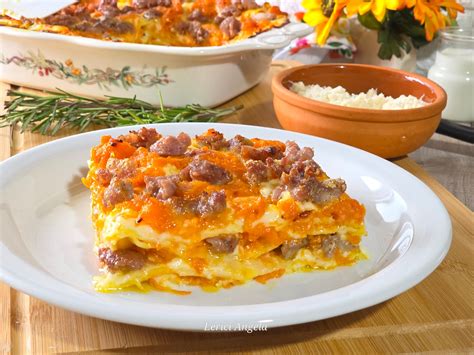 Lasagne di Crepes con Zucca e Salsiccia