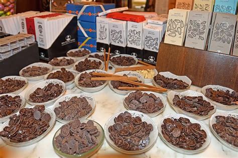 Lavorazione Cioccolato di Modica Bonajuto