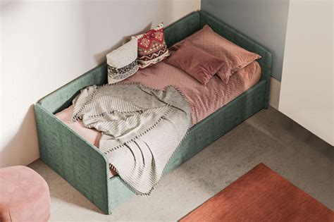 Letto a forma di sandwich