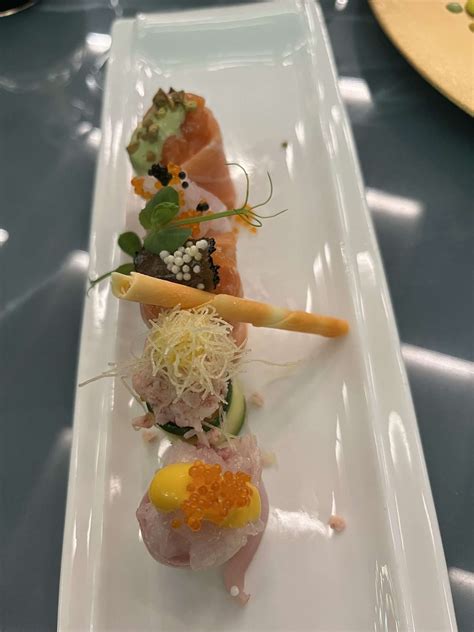 Lew Club Sushi