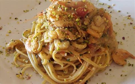 Linguine con Gamberoni e Pistacchi