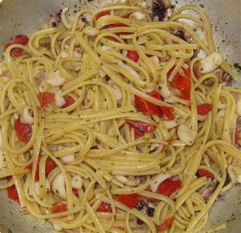 Linguine con Seppie e Pomodorini