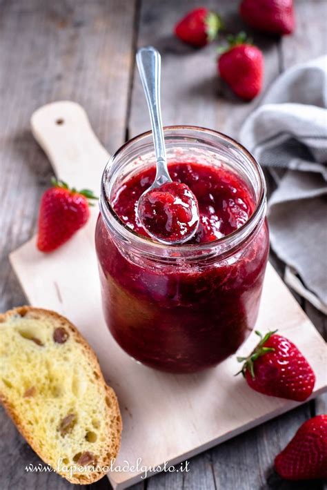 Marmellata con pezzi di frutta